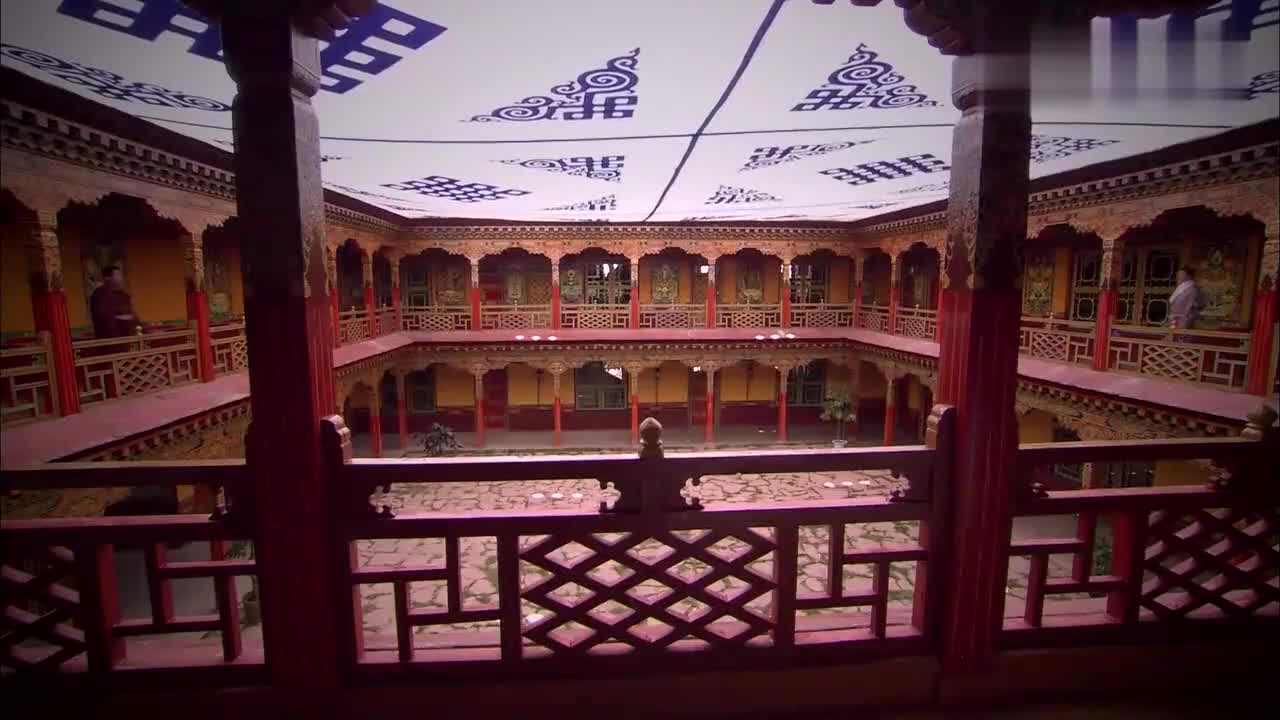 00 02:44 02:44 为您推荐: 西藏秘密:黄鼠狼给鸡拜年,帕甲来到德勒府