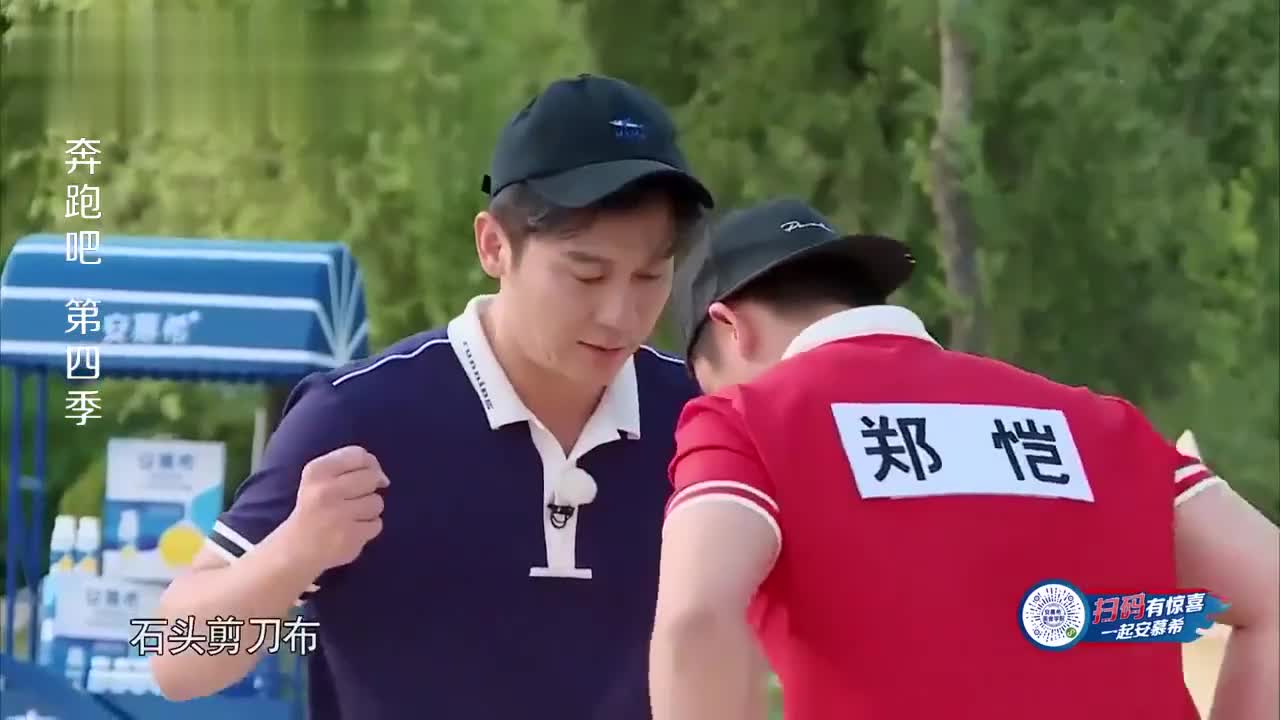 为您推荐: 微博电影之夜贾玲孟美岐拖女星后腿,刘昊然张哲瀚拉不高