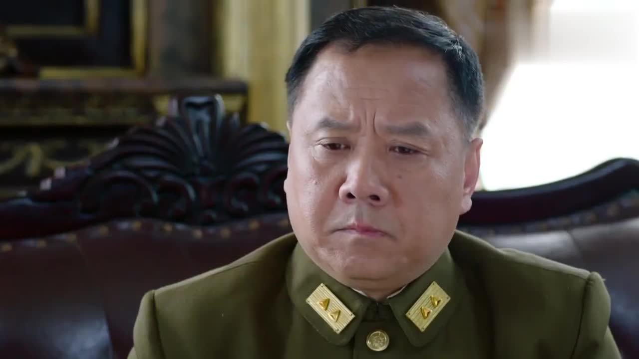 特派员跟姜虎分析利弊后,让姜虎摆酒向萧海升谢罪,真是够利索的