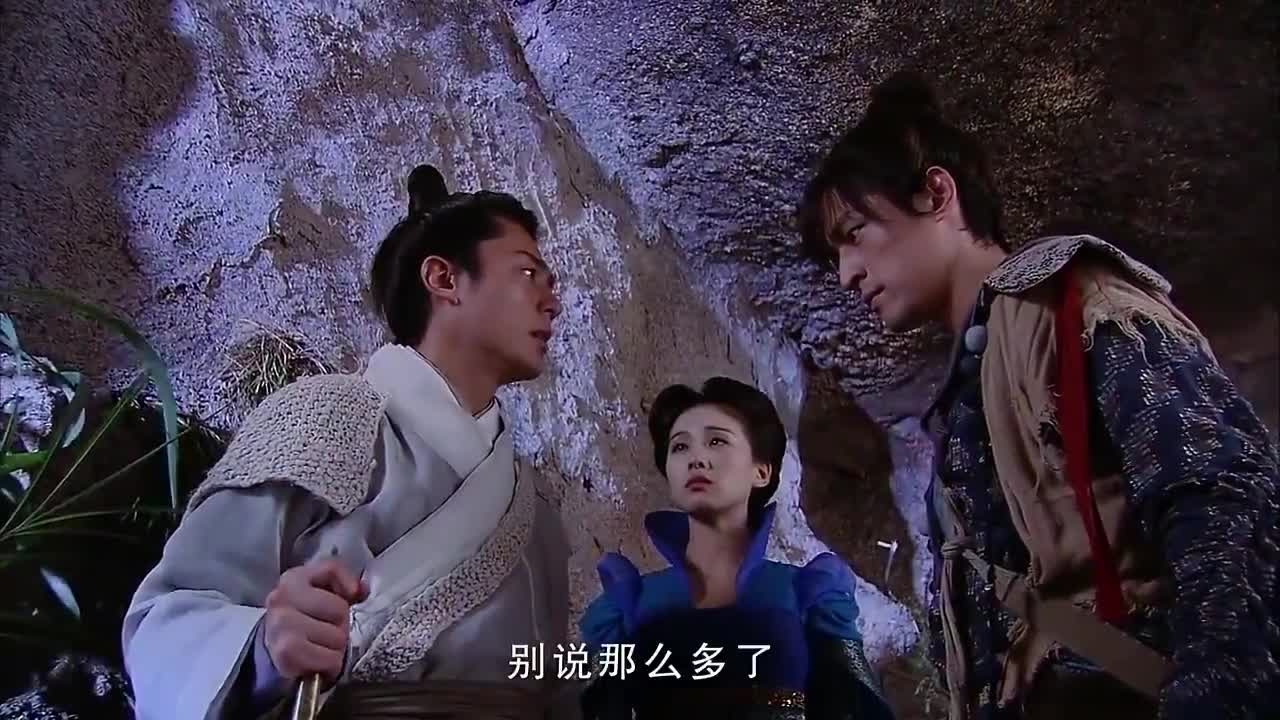 长卿满是委屈的小眼神,景天以前可是很宠爱长卿的啊!