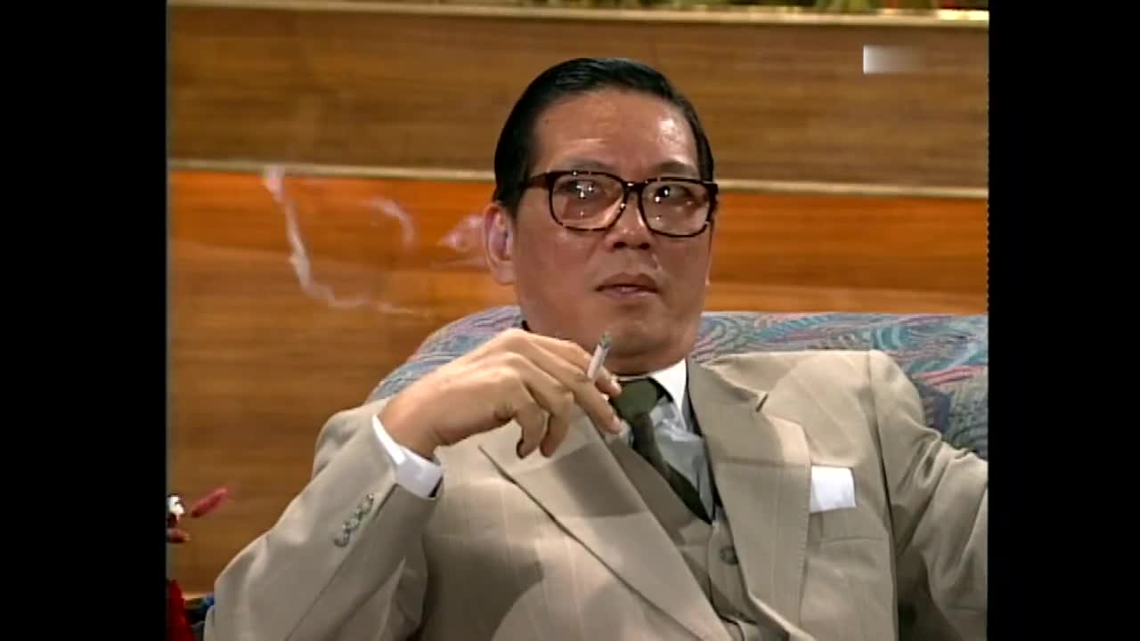 影视:陈万贤说虎毒不食子劝陈滔滔收手,不料陈滔滔想扳倒他