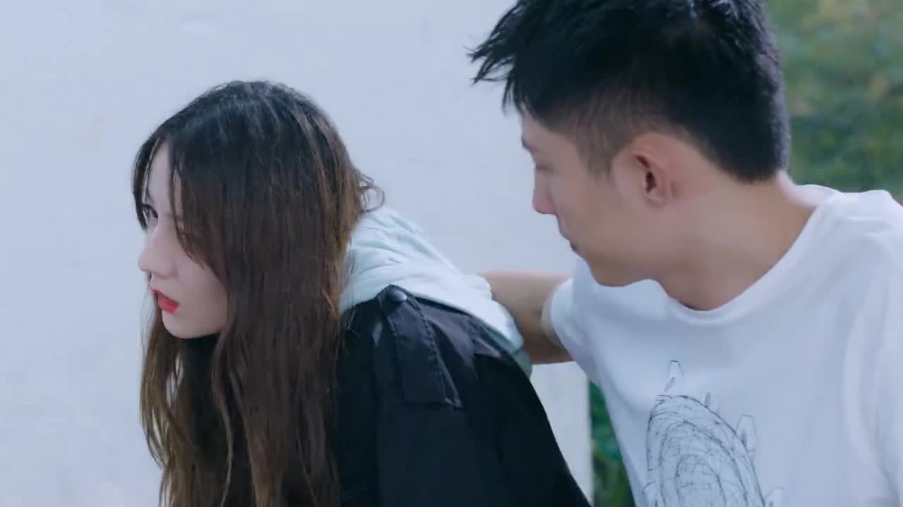 幸福触手可及:周放耍小孩子脾气,宋凛一把拉到怀中,男友力爆棚