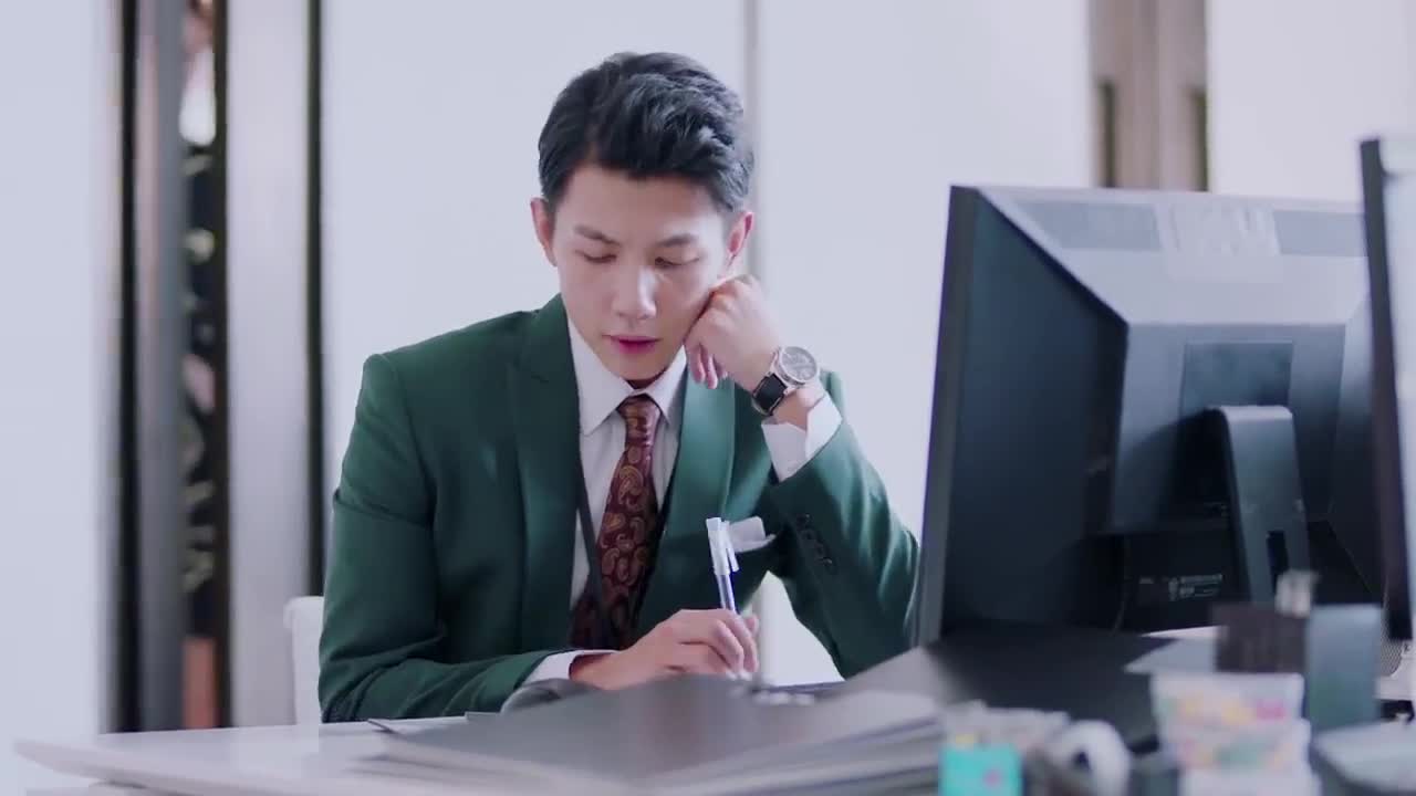 温暖的弦温柔被留睿触动想爱不敢爱就怕自己会再次受伤