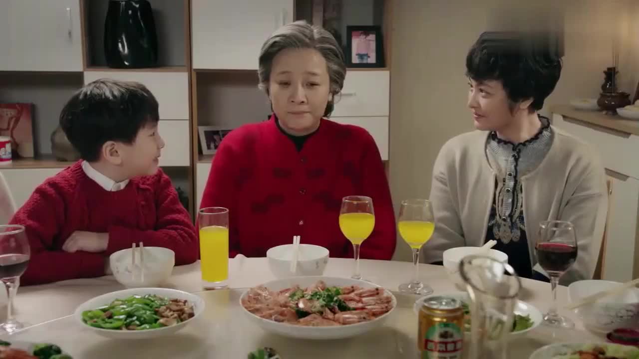 姥姥的饺子馆年纪大了的姜桂芬总能把生活看得恨透