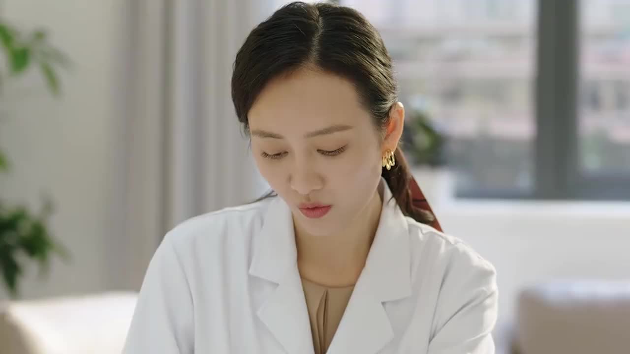 生活万岁气质出众曾志婷美丽优秀满足你对女神的幻想