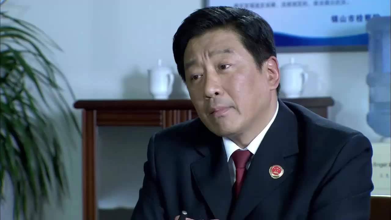 守望正义一个小小的技术员敢销毁证据是谁给的权利呢