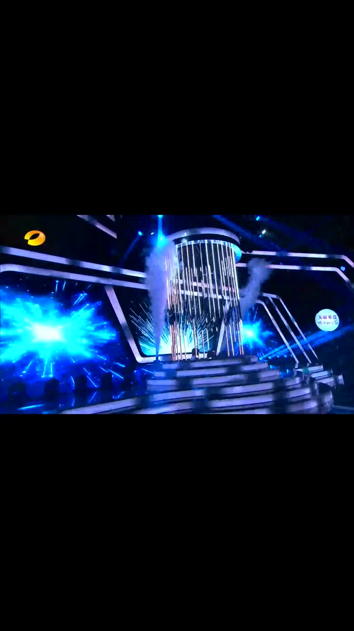 百变大咖秀弦子模仿飞儿乐团被黄艺馨恶搞乱弹琴一粒老鼠屎