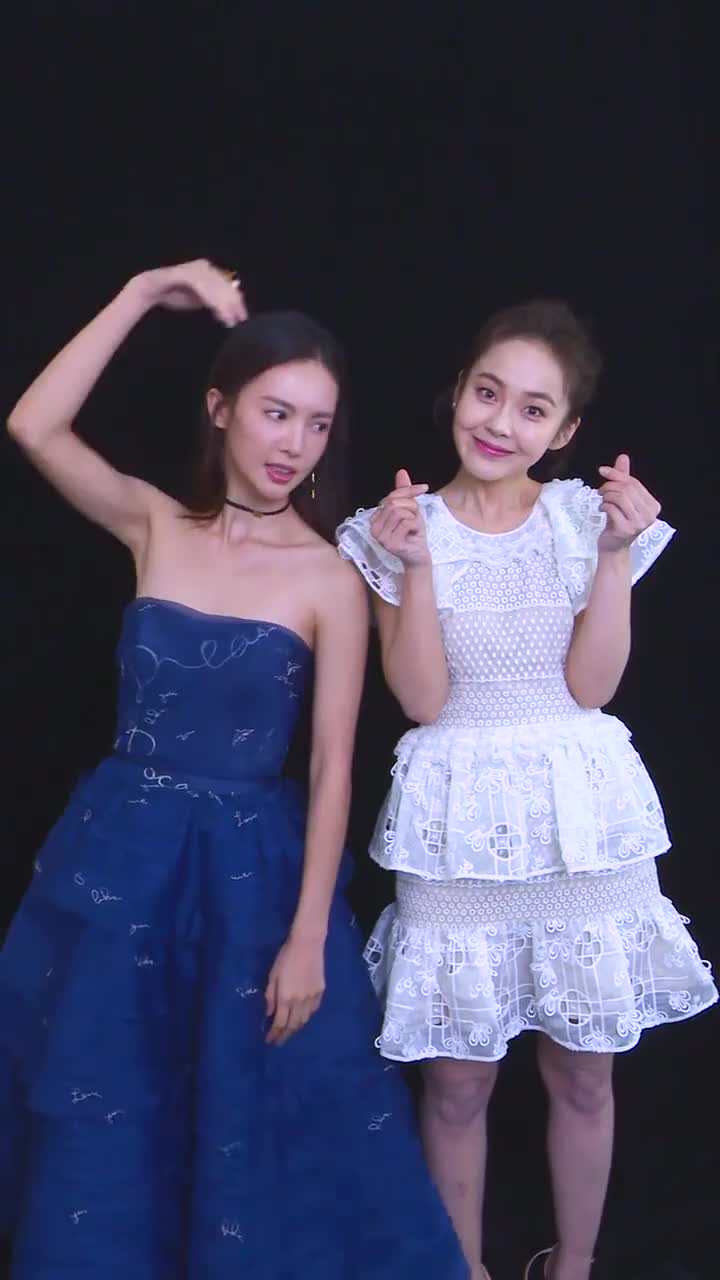 金晨张佳宁太可爱啦!快来一起比心