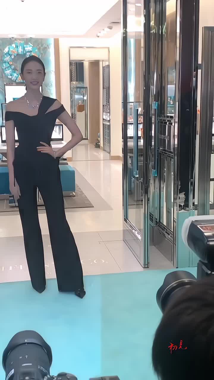 《三十而已》童瑶现身活动现场，状态颜值太能打！