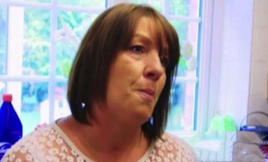 女子门牙掉了竟然用502强力胶粘上去，结果出人意料！休闲区蓝鸢梦想 - Www.slyday.coM