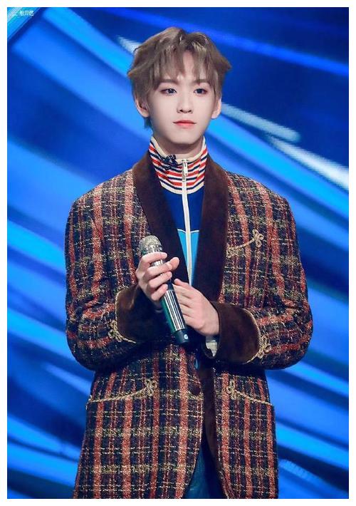 青3决赛选曲:罗一舟为C位蓄势待发,余景天低调,暖心放弃主唱休闲区蓝鸢梦想 - Www.slyday.coM 青3决赛选曲:罗一舟为C位蓄势待发,余景天低调,暖心放弃主唱休闲区蓝鸢梦想 - Www.slyday.coM