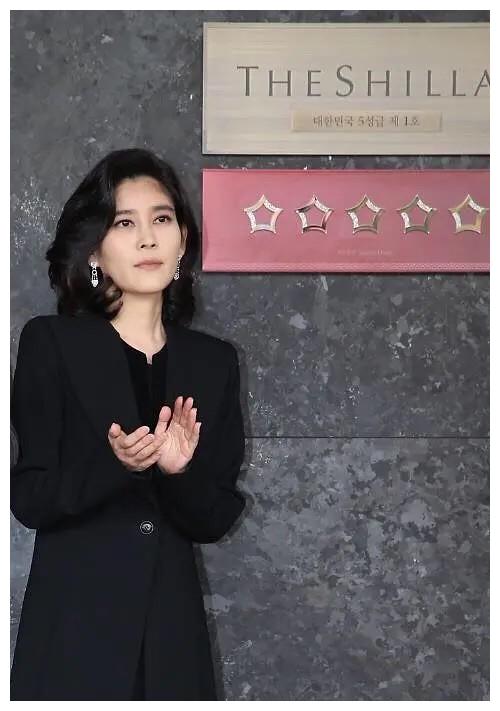 韩国第一财阀会长李健熙去世,大女儿却因此备受关注,颜值太高