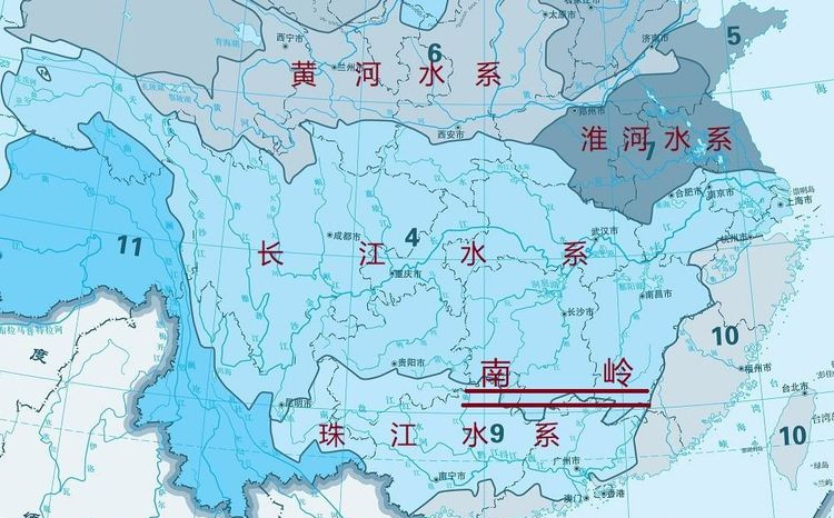 位于我国南方地区的"南岭",是我国哪两条河流的分水岭?