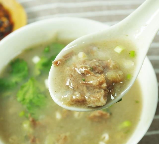 滕州的特色早点糁汤简单实惠太解馋了