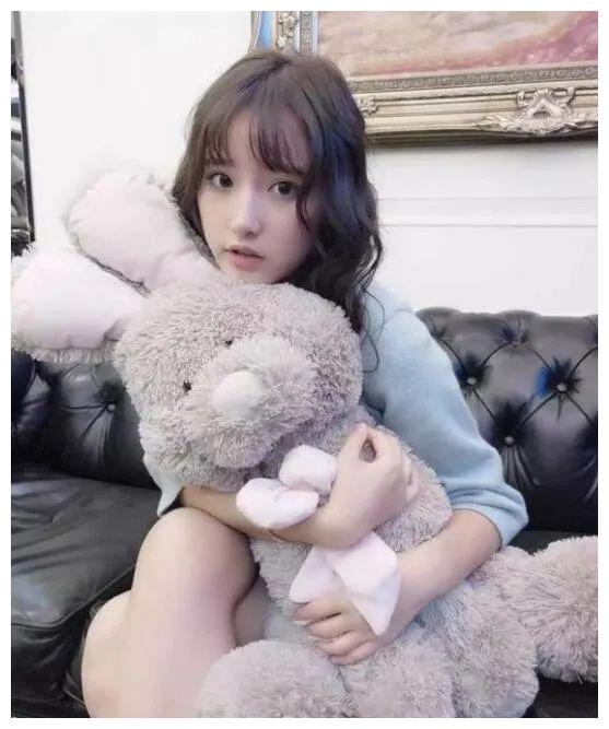 李先生被封禁半年,紧急召回"囧囧丸"扛旗,希望她