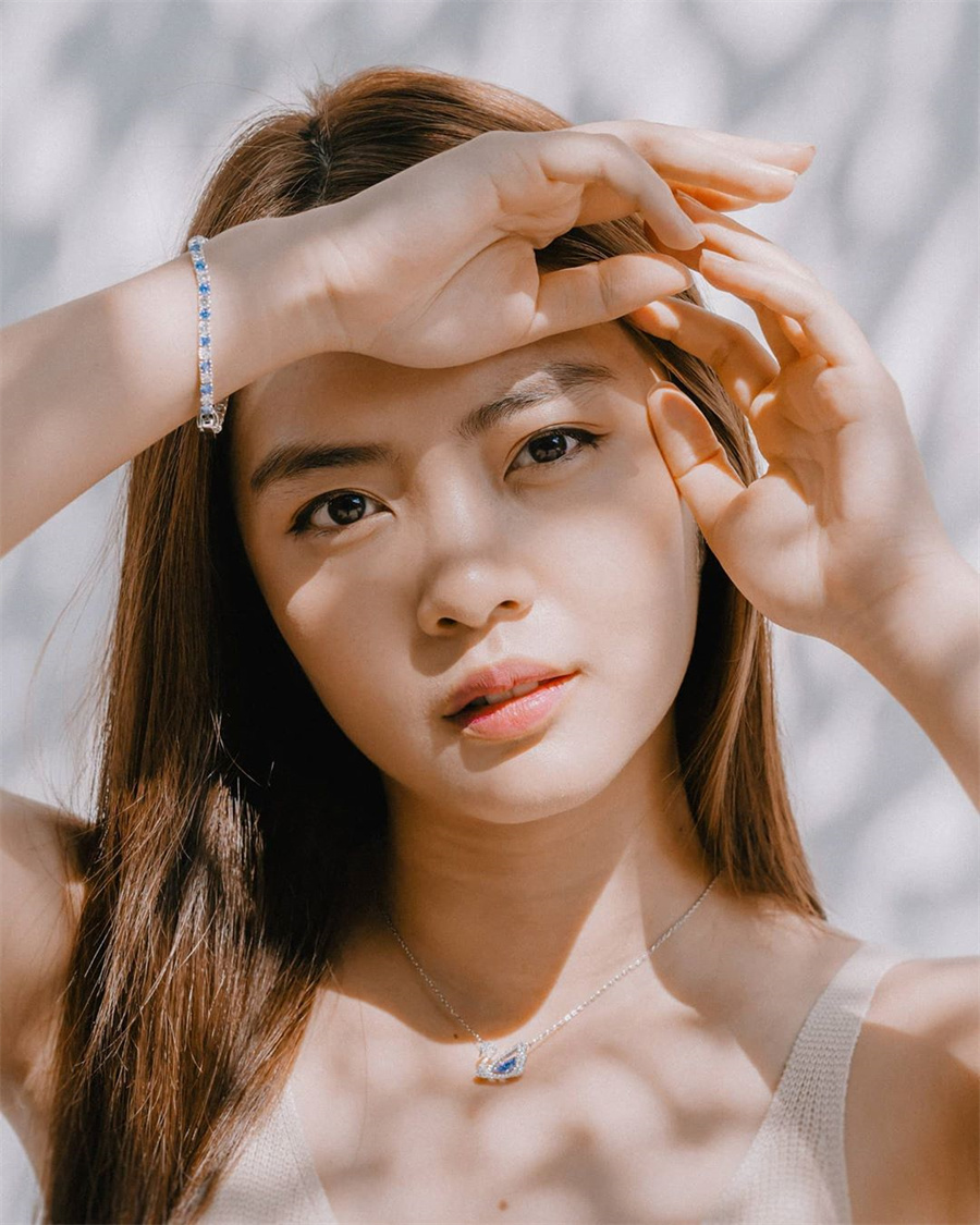 新传媒艺人黄暄婷 俏皮女孩无惧挑战 为热爱奔赴|林