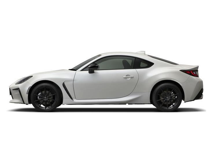 新款丰田86对比斯巴鲁brz 同源平民跑车再进化