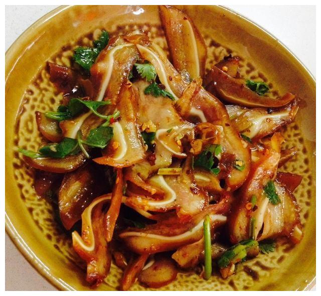 凉菜美食推荐凉拌猪耳朵凉拌肺头凉拌菠菜面筋青椒皮蛋