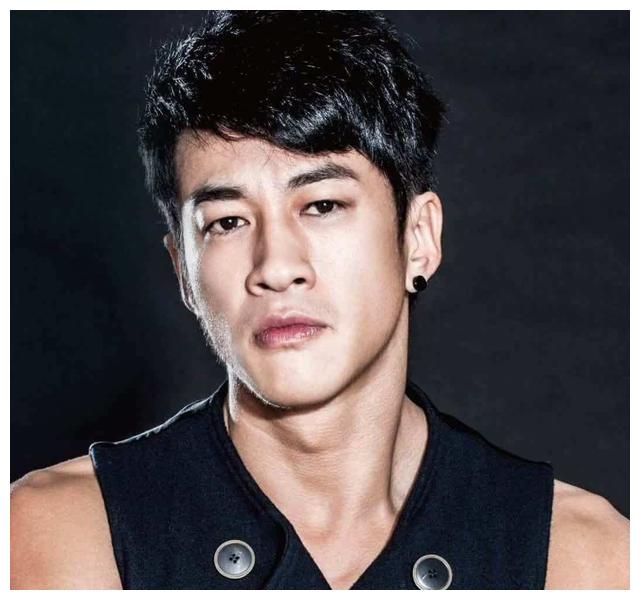 盘点娱乐圈六位自认为很帅,实际上长相平平的男明星