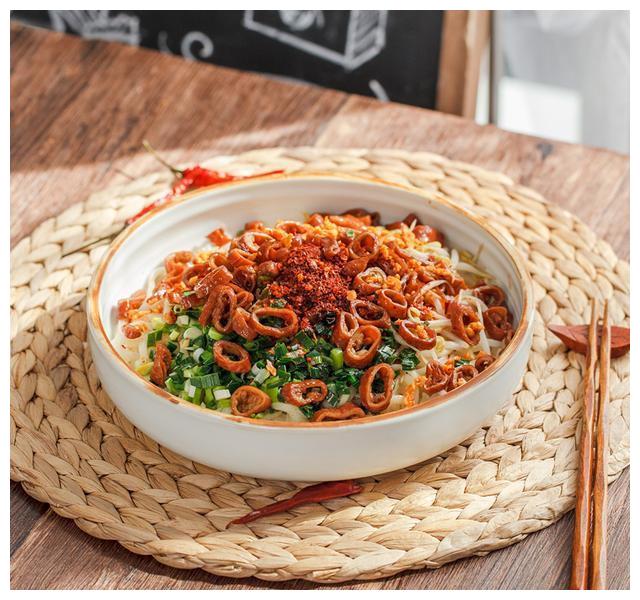 美食推荐:肉末豆腐,香辣牛肚,油泼辣子肥肠拌面,杏鲍菇炒肉片