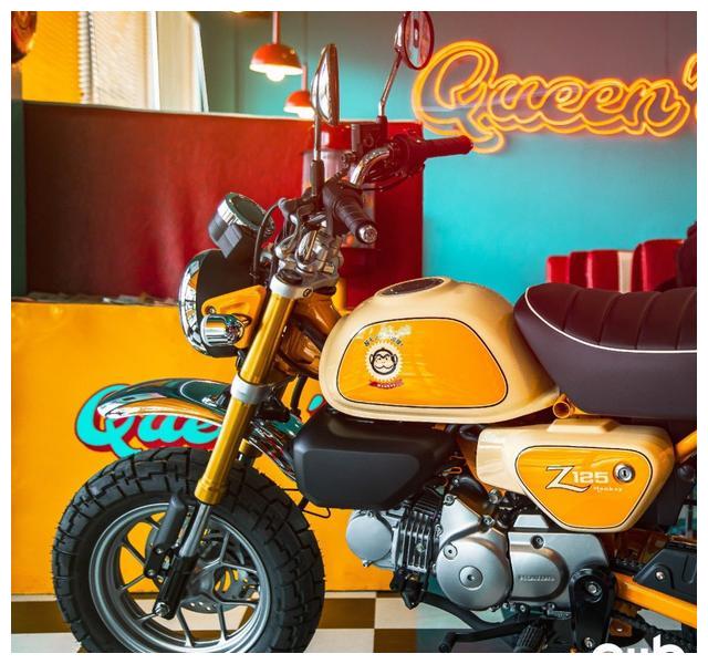 欣赏本田香蕉猴子摩托车特别版