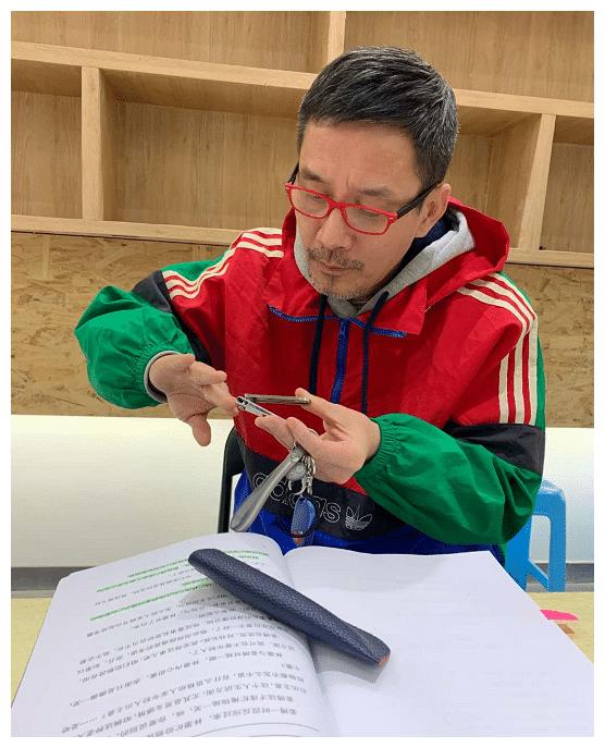 《迷雾追踪》演活吴念生,31岁演人生第一部戏,今