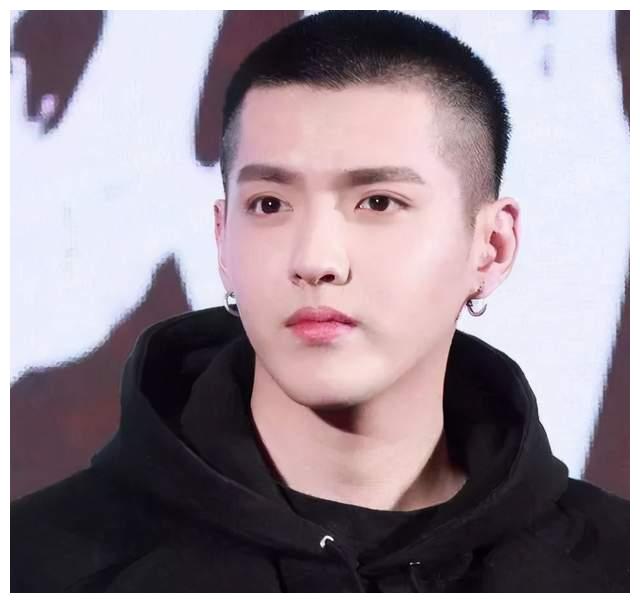 男明星剃寸头如换脸肖战杨洋成硬汉王源秒变型男
