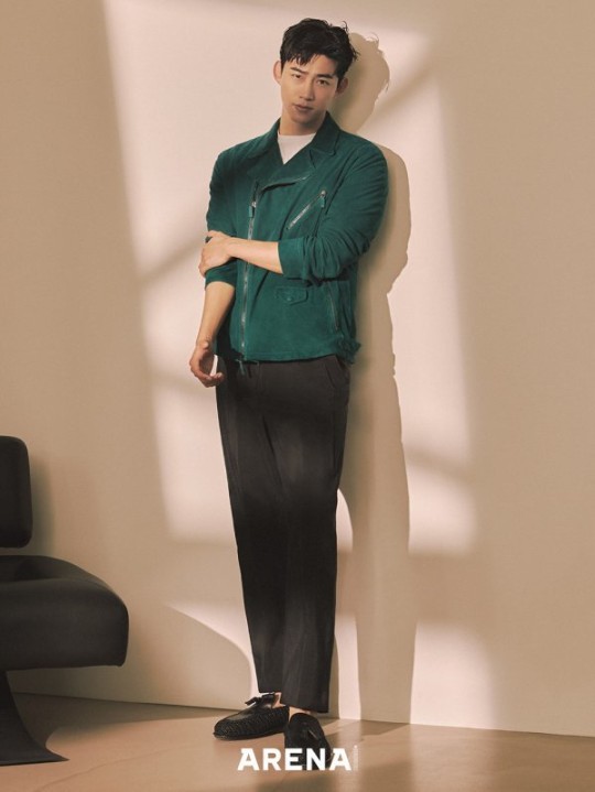 韩国艺人玉泽演最新杂志写真曝光男人味十足|玉泽演