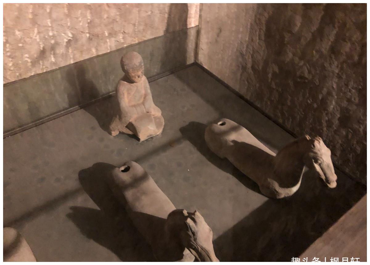 带你走进徐州龟山汉墓山体内700平米墓室从外到内路线清晰