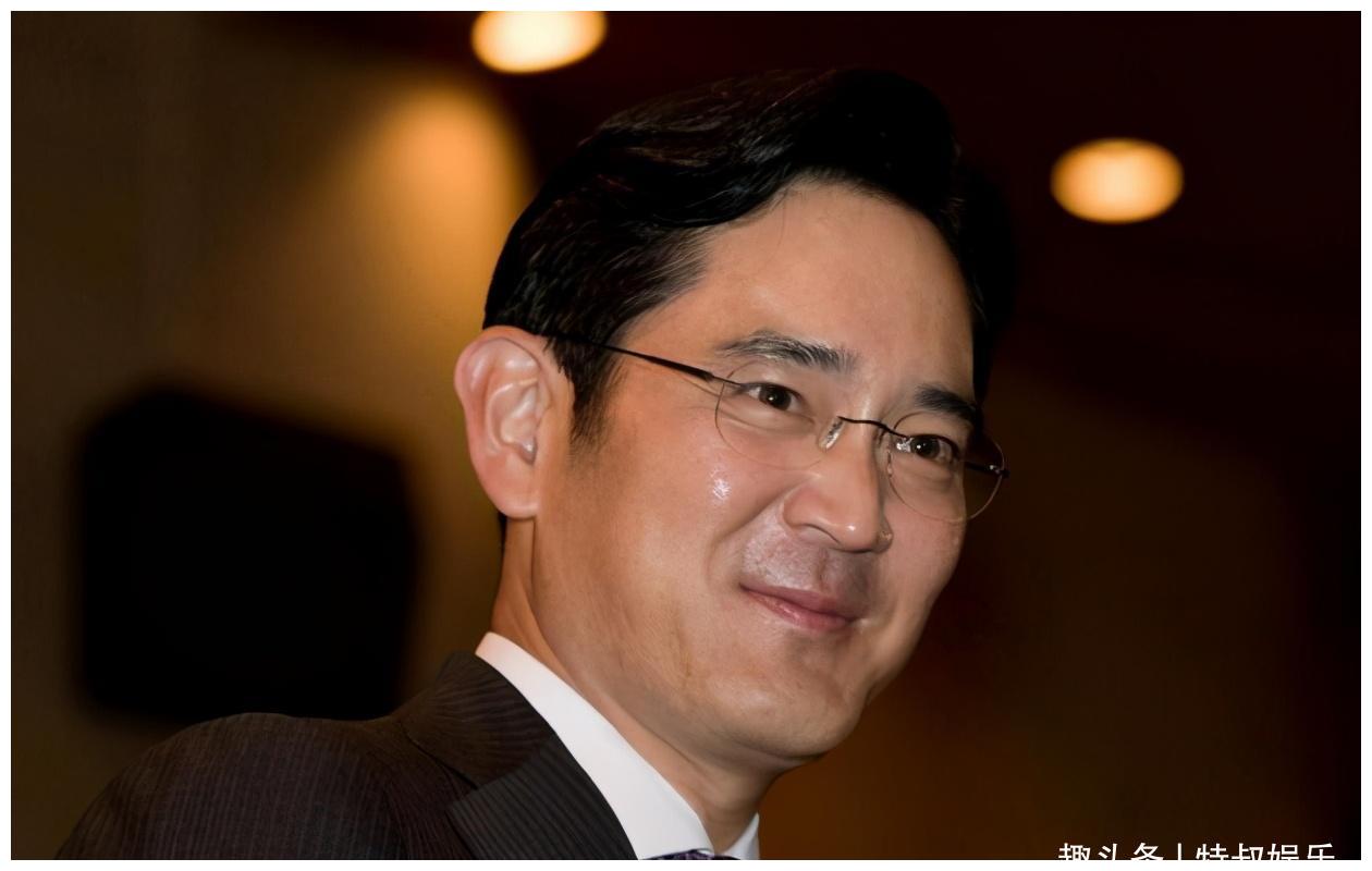 三星会长李健熙去世,豪门争夺战一触即发,比韩剧还精彩!