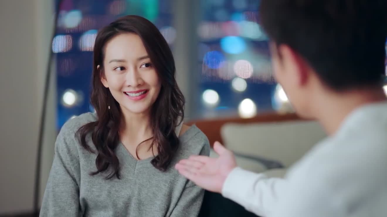 推手美女回想起刘念大学时的样子觉得他变化很大