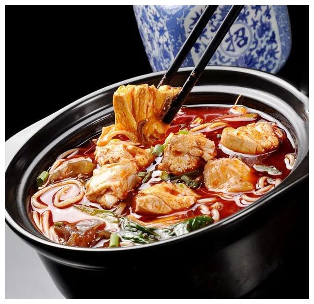 上高快餐现象：200秒出餐与500亿市场的深夜经济密码