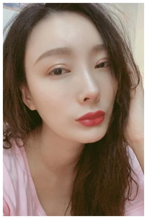 如今30岁的她甜得像颗水蜜桃|一路向西|王李丹妮|水蜜桃_新浪新闻