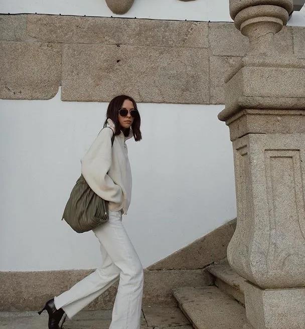 能力小的小量感,都不适合穿拉链设计,反之,五官立体,五官线条偏直线条