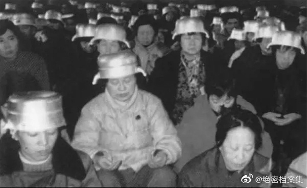 关键词: 对比评测紧凑级车评测车型故事奔驰北京奔驰我要反馈