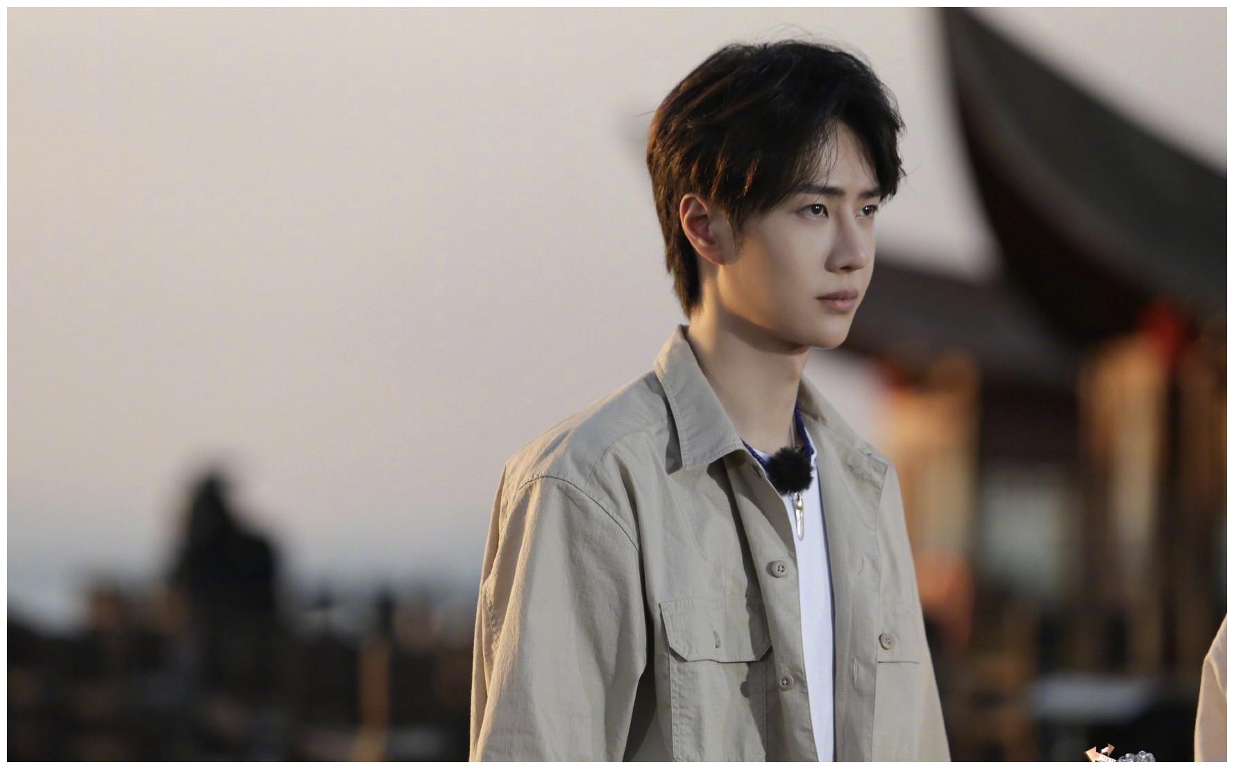 天天向上今晚预告图,王一博作为天天兄弟老幺,可可爱爱萌萌哒