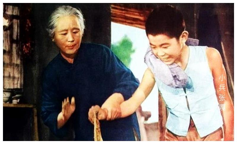 难忘《小兵张嘎》,经典儿童电影,嘎子、胖墩都仅拍过这一部电影__财经头条