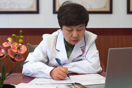 咳痰的患者注意了,这5个表现了解病情,刁宏医生告诉你休闲区蓝鸢梦想 - Www.slyday.coM 咳痰的患者注意了,这5个表现了解病情,刁宏医生告诉你休闲区蓝鸢梦想 - Www.slyday.coM