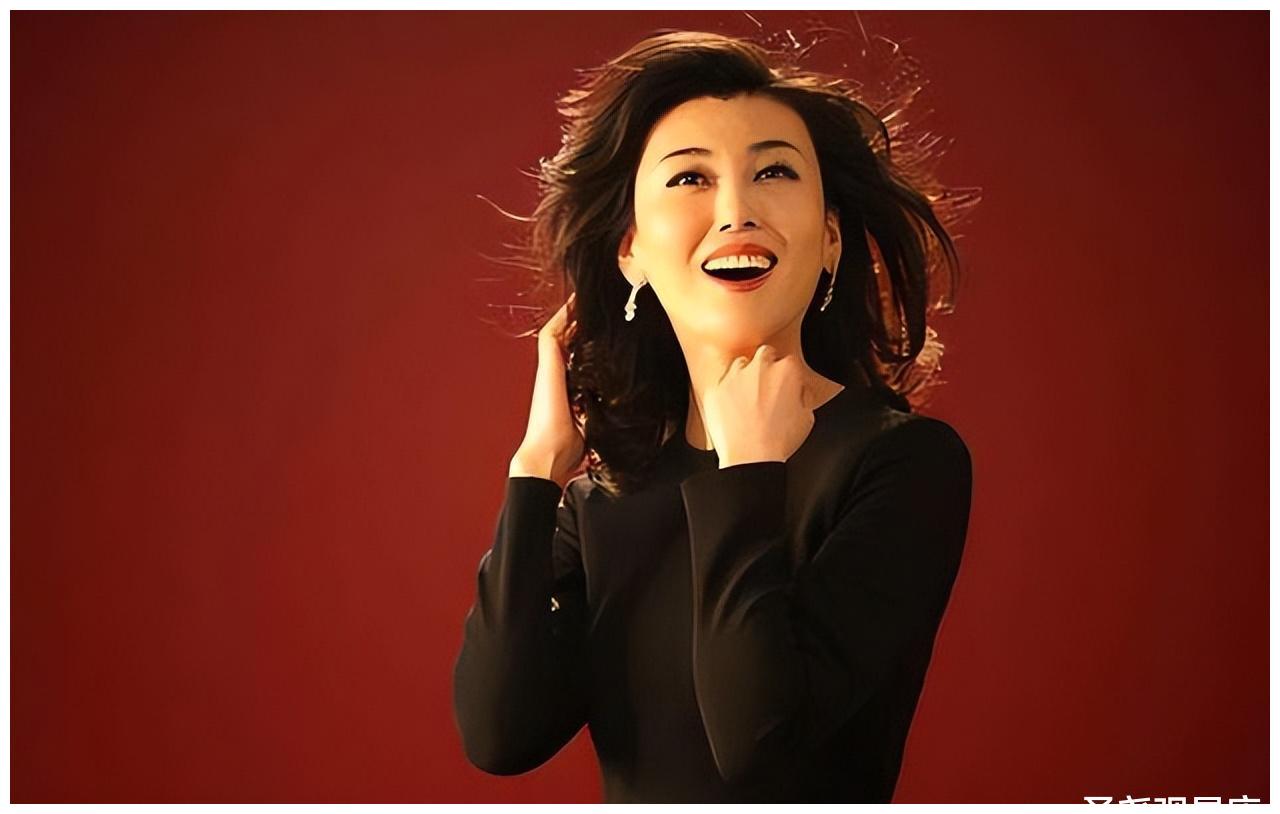 李思思走红原因