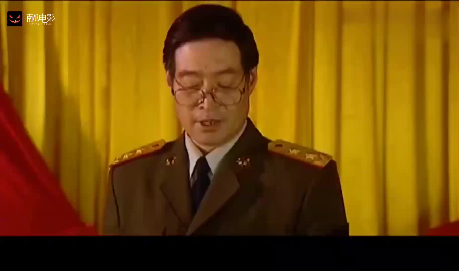 影视:高层表彰大会上,首长任命队长为师长,下属秒变成上级领导_新浪新闻