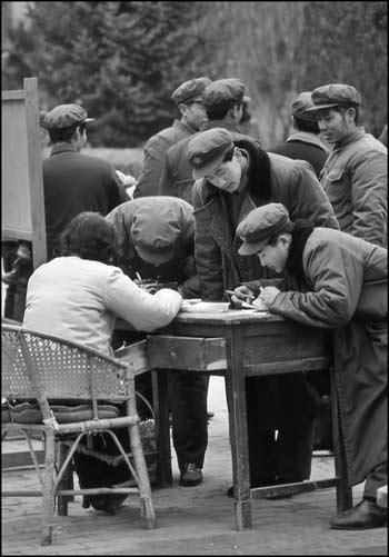 七八十年代怀旧老照片,经历过的人都老了