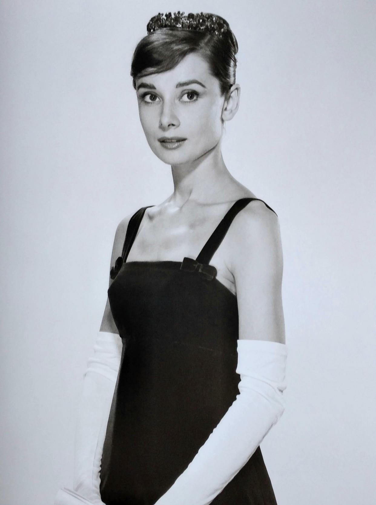 奥黛丽·赫本:美丽而不自知,不惧怕衰老,有颗金子般的心