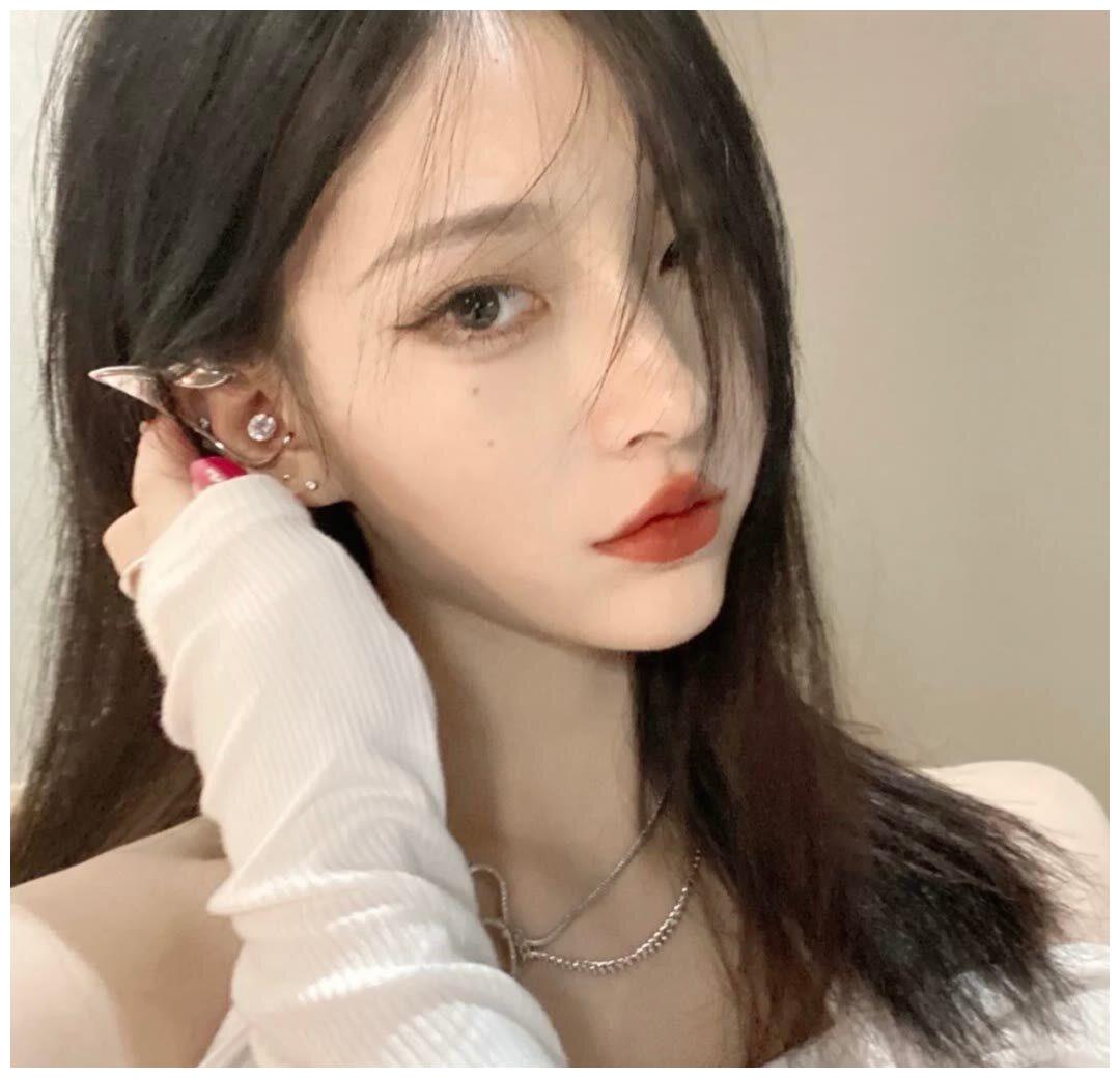 ins超火女头_新浪新闻