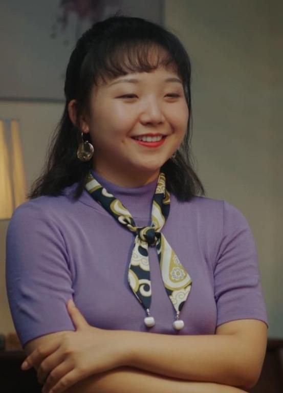 辣目洋子气质很独特162身高走t台却有超模气场眼神太到位了