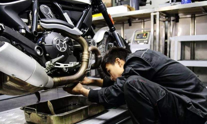 摩托车多久要保养一次?为何多在三四千公里?来看看老摩友怎么说