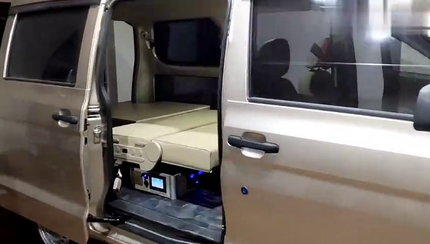 五菱神车改床车完工了