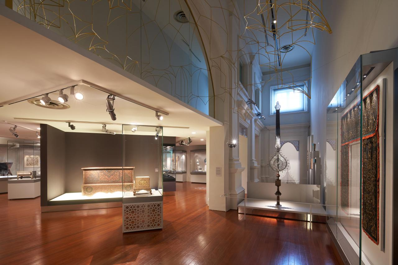 伊斯兰艺术展厅祖先仪式和学者展厅博物馆三楼展厅展示了以材料和设计