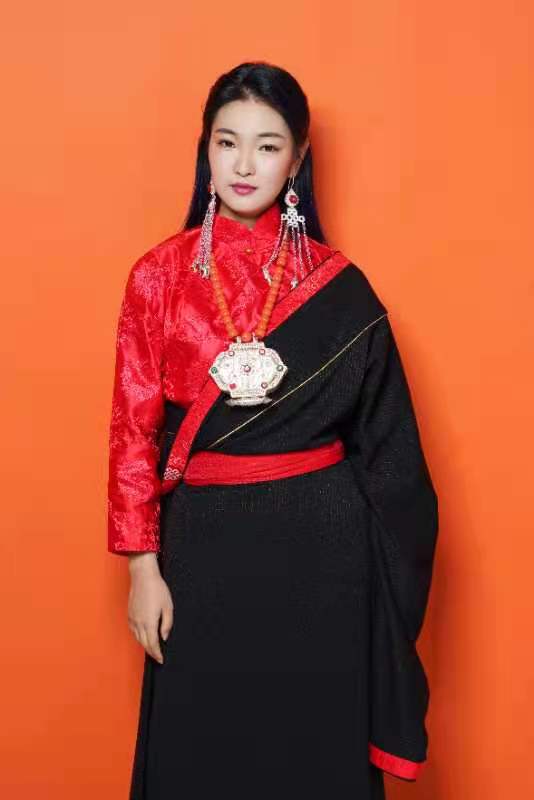 歌手德德:《雪莲花》绽放一刹那 留下最美的芳华