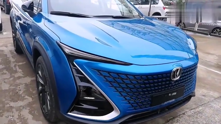 时空蓝—长安uni-t,这个颜色难得一见!自有引力长安uni-t