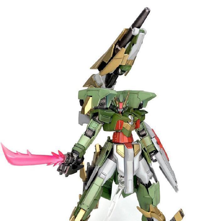 可变为麒麟形态高达模型age2